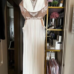 Elegant Cream Lace Women's Dress with Open Back and Side CutOuts